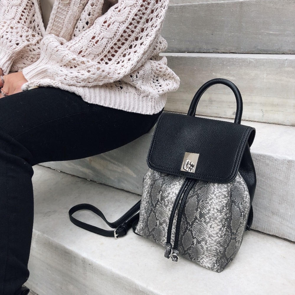 Last 1✨Tegan Vegan Leather Snakeskin Mini Backpack - Picture 8 of 8